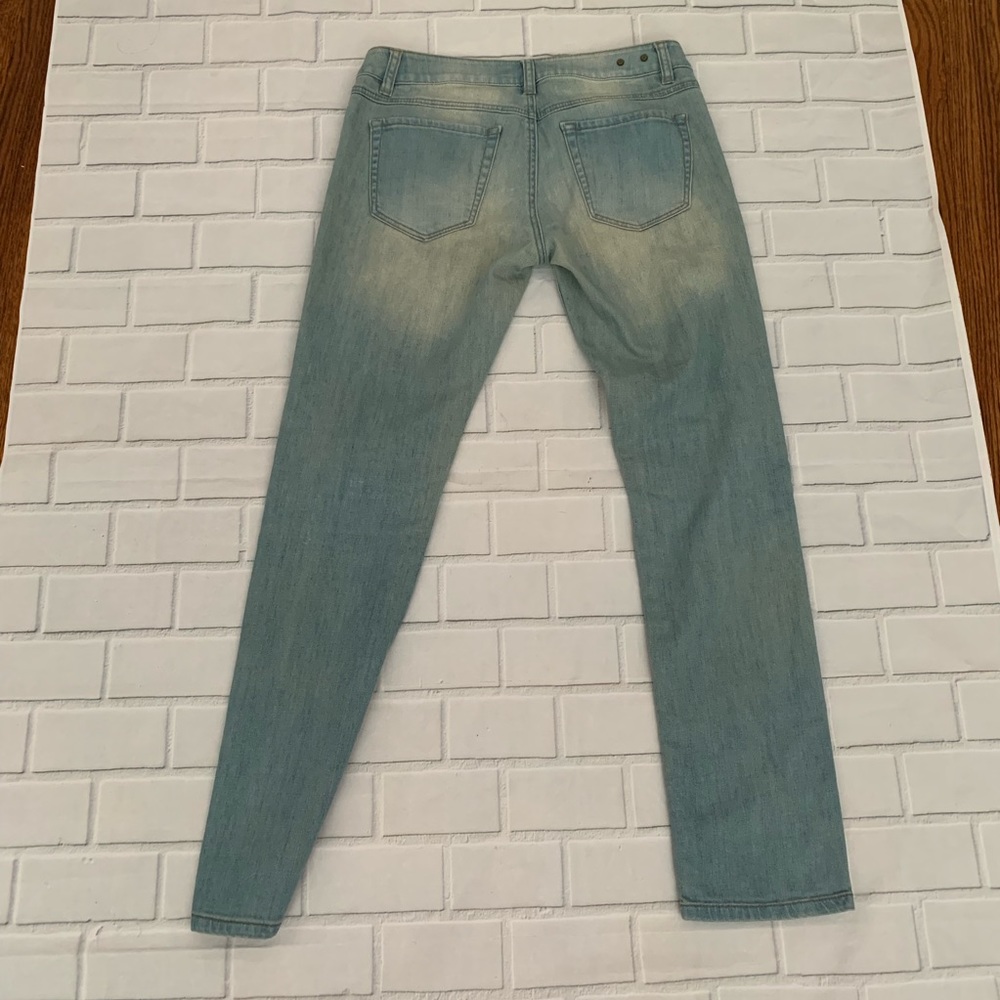 Light Wash Distressed Boyfriend Cabi Jeans - Picture 3 of 6